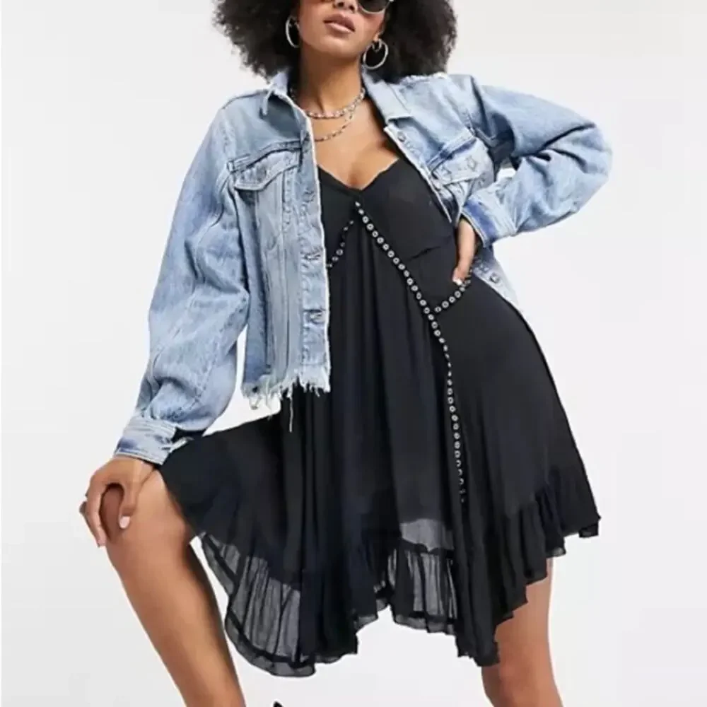 FP We The Free Sz S Indira Raw Hem Cropped Denim Jacket Retro Streetwear Casual